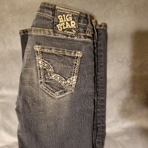 Size 28L big star jeans